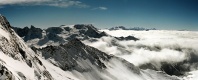 Pohled z ledovce Glacier de la Chiaupe na západ.